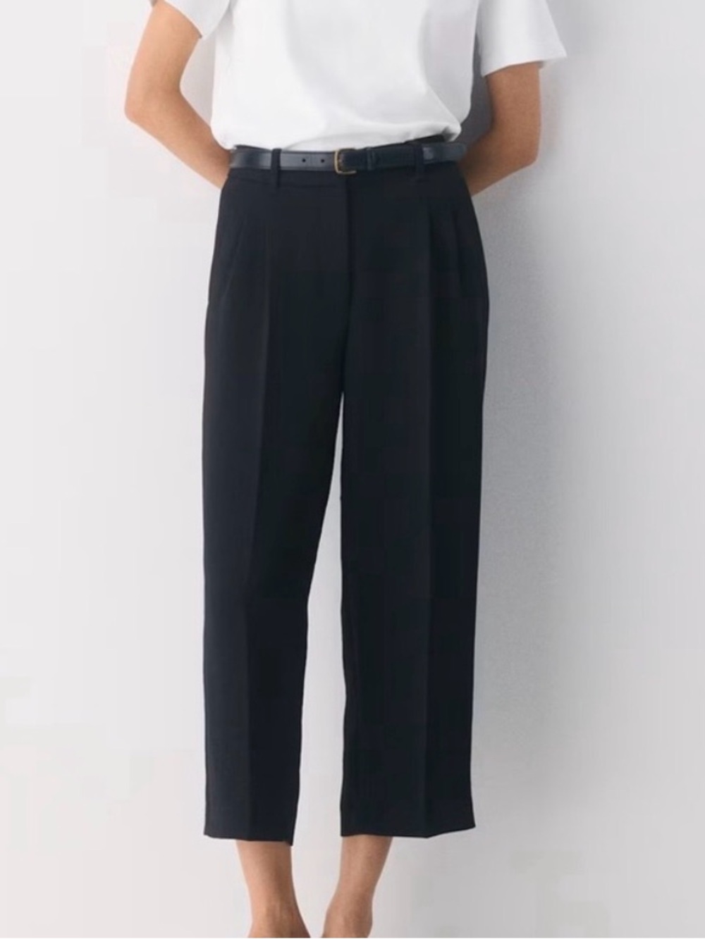 Aritzia Wilfred Effortless Cropped Pants Black Size 12